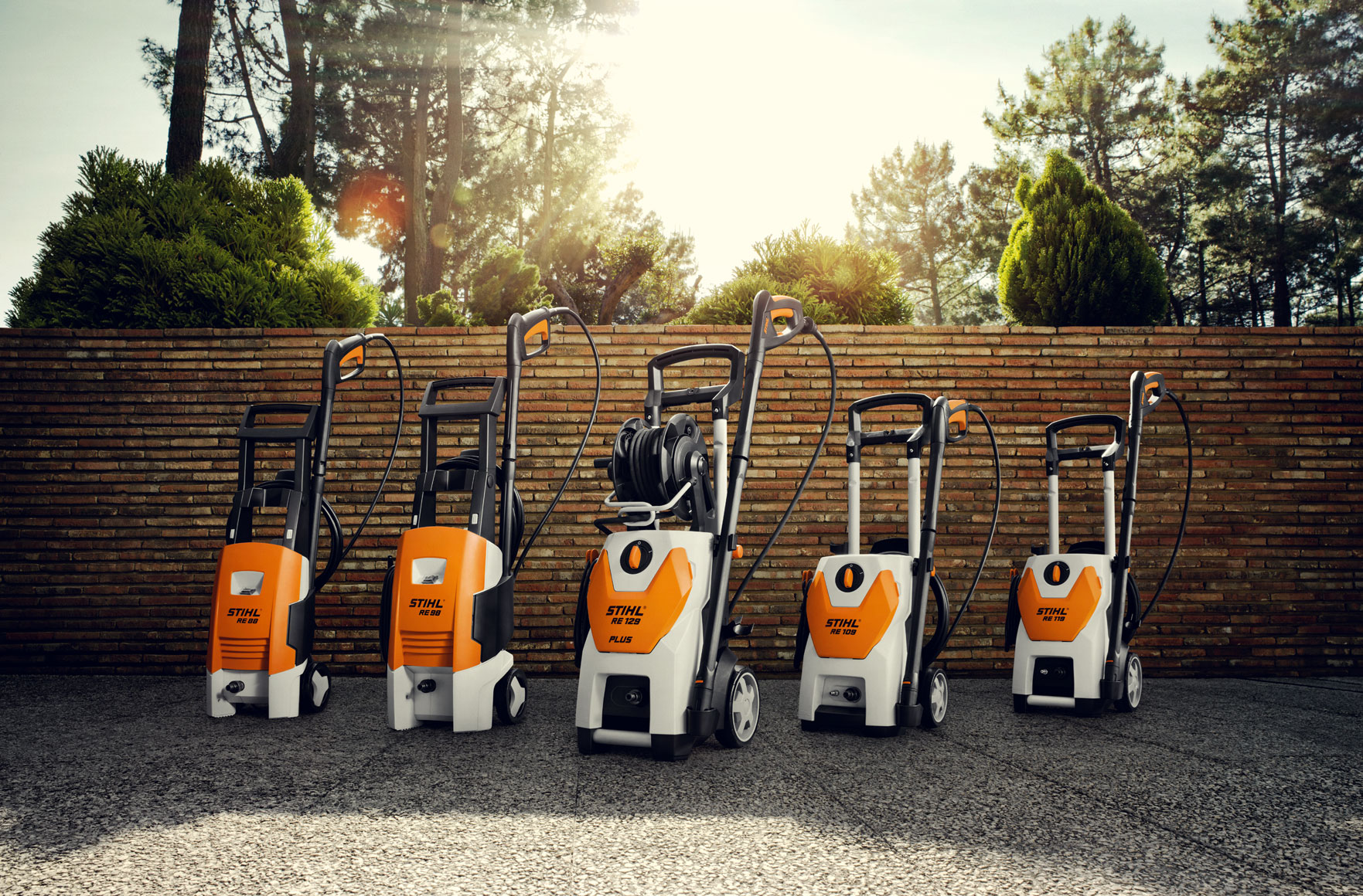 Makina për pastrim të automjeteve